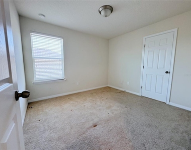2428 Chateau Loop - Photo Thumbnail 32
