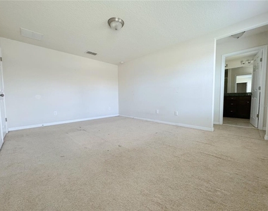 2428 Chateau Loop - Photo Thumbnail 22