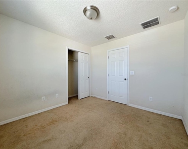 2428 Chateau Loop - Photo Thumbnail 27