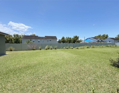 2428 Chateau Loop - Photo Thumbnail 37