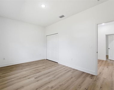 2275 W Linden Drive - Photo Thumbnail 29