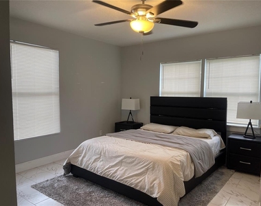 729 Seminole Avenue - Photo Thumbnail 6