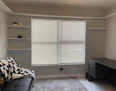 729 Seminole Avenue - Photo Thumbnail 4