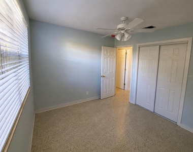 1145 Cordova Avenue - Photo Thumbnail 12