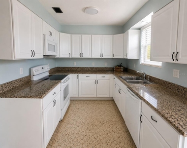 1145 Cordova Avenue - Photo Thumbnail 7
