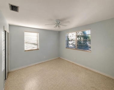 1145 Cordova Avenue - Photo Thumbnail 9