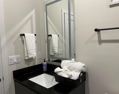 17240 Blessing Drive - Photo Thumbnail 12