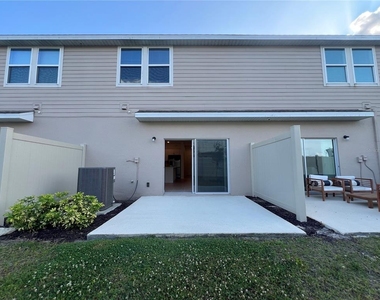 2211 Portrait Street - Photo Thumbnail 8