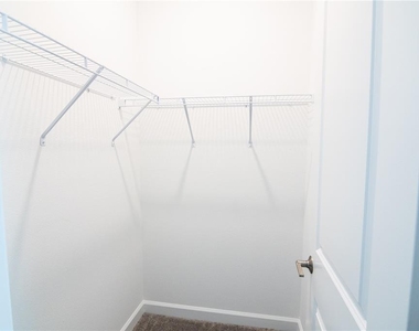 3106 Park Vale Road - Photo Thumbnail 15