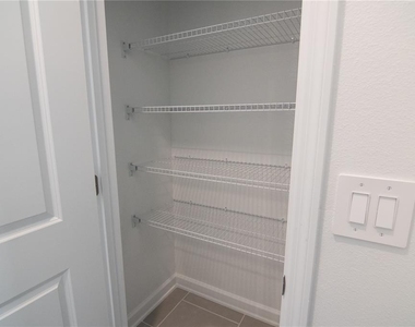 3106 Park Vale Road - Photo Thumbnail 21