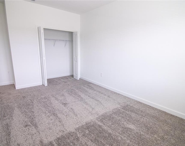 3106 Park Vale Road - Photo Thumbnail 12