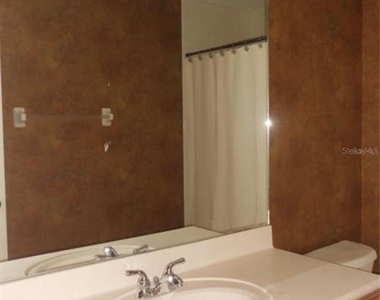 5150 Vistamere Court - Photo Thumbnail 16