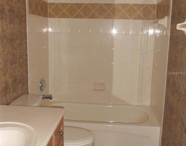 5150 Vistamere Court - Photo Thumbnail 21