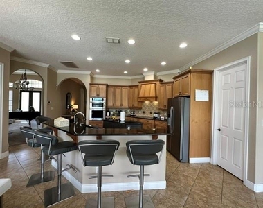 5150 Vistamere Court - Photo Thumbnail 5