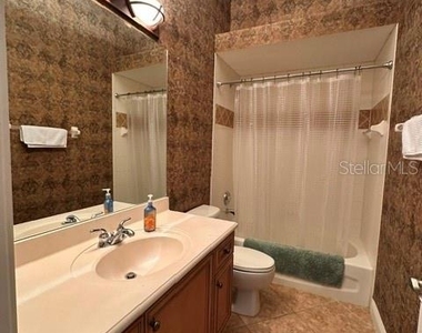 5150 Vistamere Court - Photo Thumbnail 20
