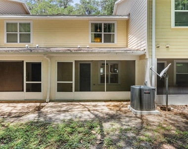 4605 Sw 48th Drive - Photo Thumbnail 19