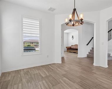 343 Blue Cypress Drive - Photo Thumbnail 21