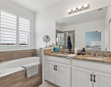 343 Blue Cypress Drive - Photo Thumbnail 45