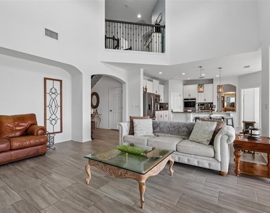 343 Blue Cypress Drive - Photo Thumbnail 7