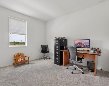 343 Blue Cypress Drive - Photo Thumbnail 30