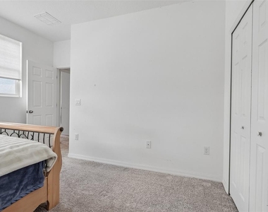 343 Blue Cypress Drive - Photo Thumbnail 29