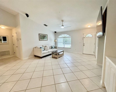 142 Solana Street - Photo Thumbnail 3