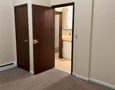 228 Northampton Street - Photo Thumbnail 9