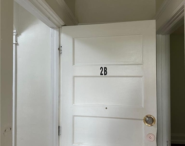 1722 W Market Street - Photo Thumbnail 2
