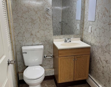1035 Ridge Avenue - Photo Thumbnail 53