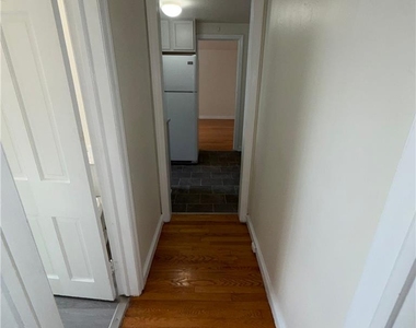 2228 W Allen Street - Photo Thumbnail 10