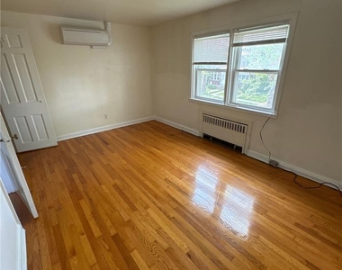 2228 W Allen Street - Photo Thumbnail 12