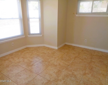 621 Westview Avenue - Photo Thumbnail 7