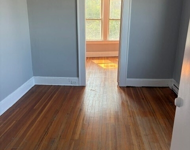 2744 Fairfield Avenue - Photo Thumbnail 7