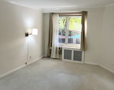 71 Strawberry Hill Avenue - Photo Thumbnail 9