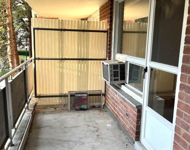 71 Strawberry Hill Avenue - Photo Thumbnail 16
