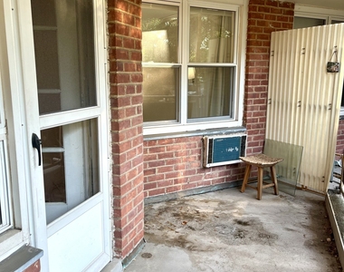 71 Strawberry Hill Avenue - Photo Thumbnail 15