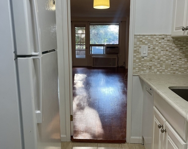 71 Strawberry Hill Avenue - Photo Thumbnail 6