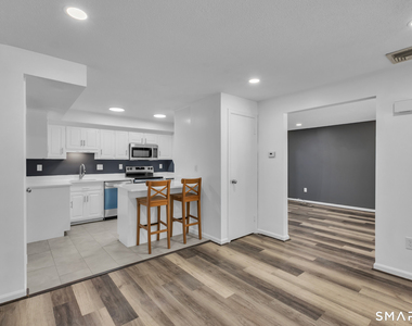 15 Cardinal Drive - Photo Thumbnail 2