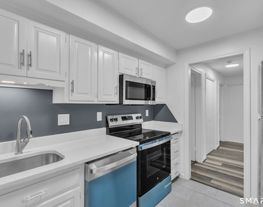 15 Cardinal Drive - Photo Thumbnail 14