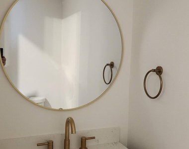 1414 Whitney Avenue - Photo Thumbnail 3