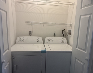 1414 Whitney Avenue - Photo Thumbnail 7