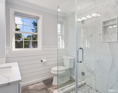 123 East Avenue - Photo Thumbnail 16