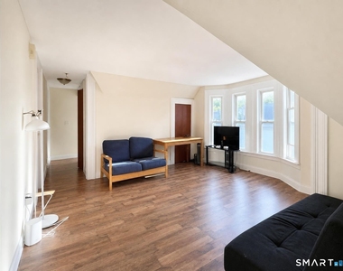 26 Compton Street - Photo Thumbnail 24