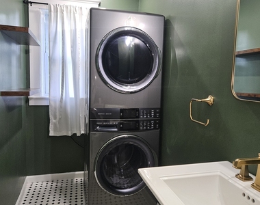 188 Plainville Avenue - Photo Thumbnail 11