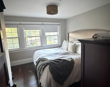 188 Plainville Avenue - Photo Thumbnail 21