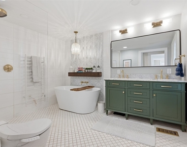 305 Centennial Ave - Photo Thumbnail 13