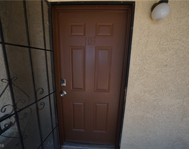 601 Cabrillo Circle - Photo Thumbnail 4