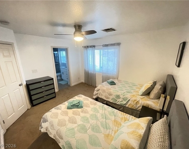 7416 Castillo Peak Street - Photo Thumbnail 22