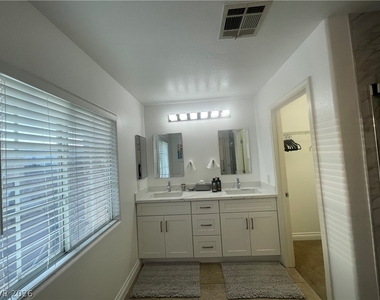 7416 Castillo Peak Street - Photo Thumbnail 17