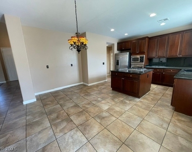 5645 Breckenridge Street - Photo Thumbnail 10
